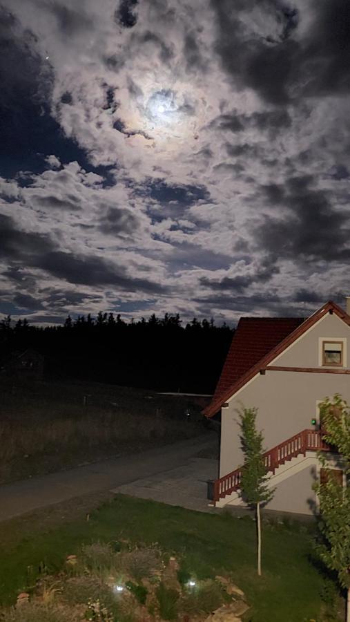 Apartman Pod Smrcinou Vaclavov u Bruntalu Bagian luar foto